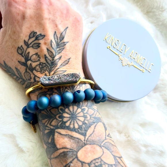 Kinsley Armelle 2 Piece Bracelet Set Quartz and Bead Raven - Picture 1 of 7